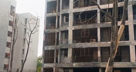 अहमदाबाद प्लेन क्रैश के एक साल बाद पीड़ितों के परिजनों का छलका दर्द, अपनों को दी श्रद्धांजलि