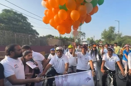 वाराणसी: 'संडे ऑन साइकिल' कार्यक्रम का आयोजन, मनसुख मांडविया रहे मुख्य अतिथि