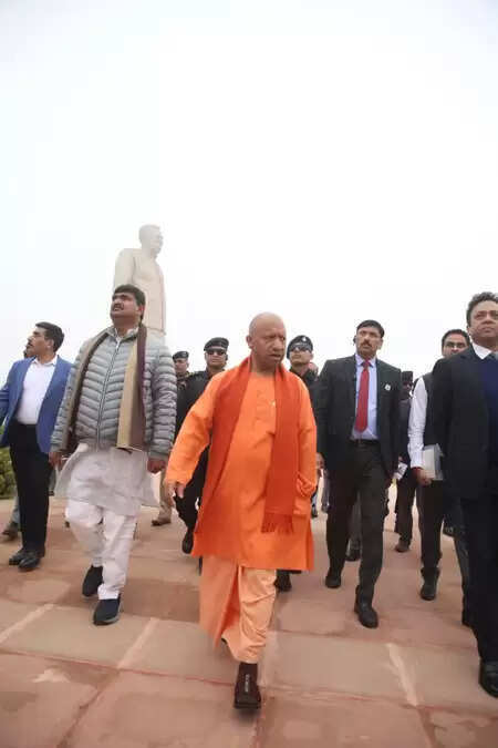 पीएम मोदी 25 दिसंबर को राष्ट्र नायकों को समर्पित राष्ट्र प्रेरणा स्थल का करेंगे उद्घाटन, सीएम योगी ने किया निरीक्षण