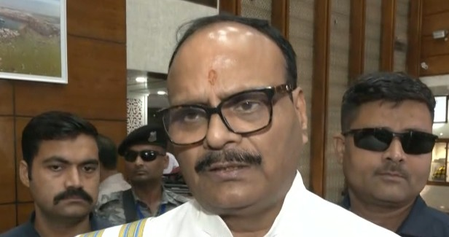 यूपी के मंत्रियों ने जेवर एयरपोर्ट के नामकरण फैसले का किया समर्थन, पीएम मोदी के नाम से जाना जाएगा