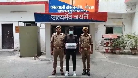12 साल पुराने भरोसे ने दिया धोखा: नोएडा में चालक ने उड़ाए 9 लाख, पुलिस ने किया गिरफ्तार