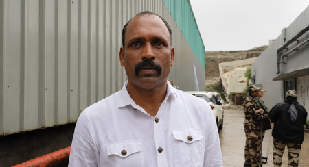 पुणे हादसे में 4 लोग रेस्क्यू, 16 लोग अभी भी फंसे हैं : पूर्व महापौर नितिन कालजे