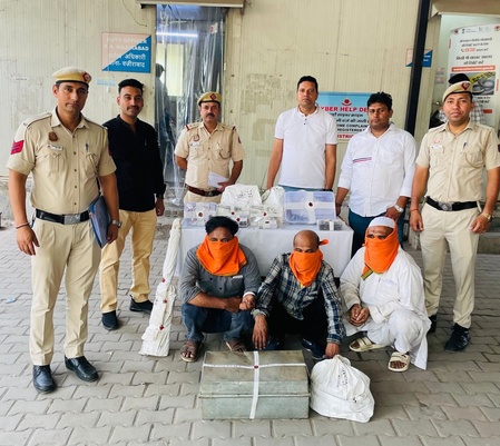 दिल्ली पुलिस की बड़ी कार्रवाई, अवैध हथियार फैक्ट्री का भंडाफोड़