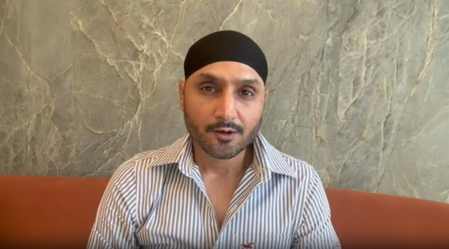 'फाइनल में चैंपियन की तरह खेलना है', हरभजन ने दी टीम इंडिया को शुभकामनाएं