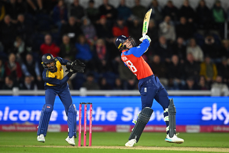 इंग्लैंड ने दूसरे टी20 में श्रीलंका को 6 विकेट से हराया, सीरीज में 2-0 की अजेय बढ़त बनाई