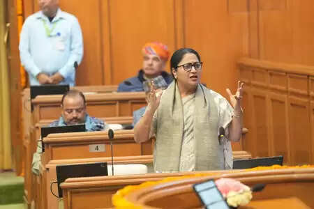 'वंदे मातरम' राजनीति से ऊपर राष्ट्रीय नीति का प्रतिनिधित्व करता है: मुख्यमंत्री रेखा गुप्ता