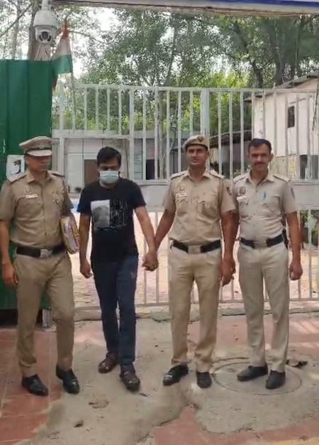 दिल्ली पुलिस ने 60 लाख की धोखाधड़ी के मामले में घोषित अपराधी को किया गिरफ्तार