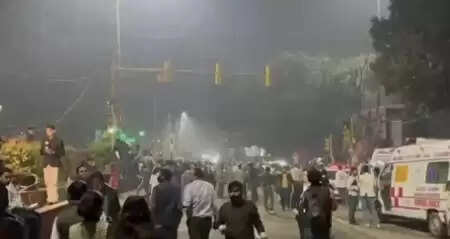 वांग यी ने दिल्ली में बम विस्फोट पर एस जयशंकर को संवेदना संदेश भेजा