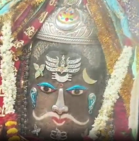 कमला एकादशी पर राजा रूप में सजे बाबा महाकाल, जयकारों और शंखध्वनि से गूंजा उज्जैन
