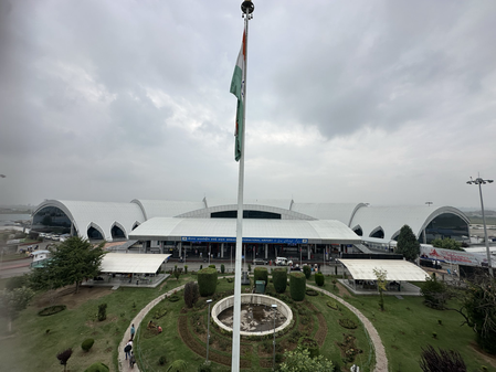 अब हर दिन खुला रहेगा श्रीनगर एयरपोर्ट, रनवे को हफ्ते में दो दिन बंद रखने का प्रस्ताव वापस
