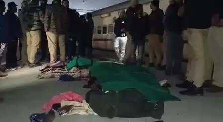 शाहजहांपुर में बड़ा रेल हादसा, एक ही परिवार के पांच लोगों की मौत