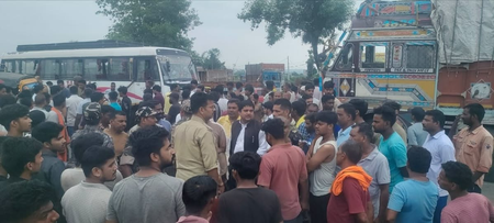 झारखंडः पलामू में हाईवे निर्माण को लेकर बवाल, ग्रामीणों और पुलिस के बीच टकराव में कई घायल