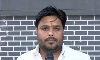 राम मंदिर चढ़ावा विवाद: यूथ कांग्रेस ने की ट्रस्ट के कोषाध्यक्ष को निलंबित करने की मांग, जवाबदेही पर उठाए सवाल