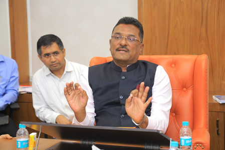 महाराष्ट्र: रिक्शा और टैक्सी चालकों को मराठी सीखने के लिए दी गई समय सीमा बढ़ाने पर फैसला करेगा आरटीओ