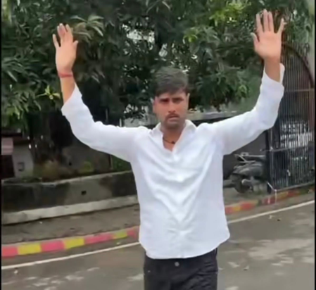 जमशेदपुर के हिमांशु सिंह हत्याकांड के एक और आरोपी ने थाना पहुंचकर किया सरेंडर
