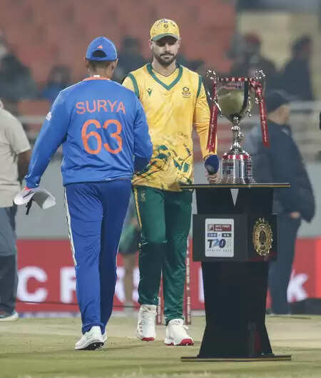 पांचवां टी20: निर्णायक मैच में साउथ ने टॉस जीतकर चुनी गेंदबाजी, दोनों टीमों की प्लेइंग इलेवन में बदलाव