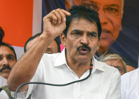 'सही समय पर सजा देगी जनता', सोनम वांगचुक को धरनास्थल से अस्पताल ले जाने पर कांग्रेस ने साधा निशाना