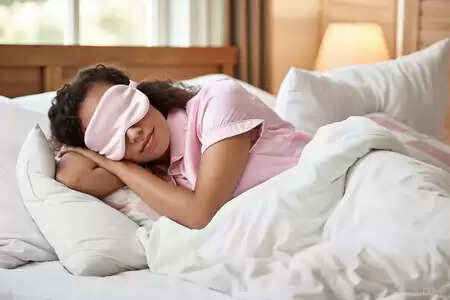 नींद में खलल से सेहत पर पड़ता है बुरा असर, तुरंत इन पांच आदतों को सुधार लें