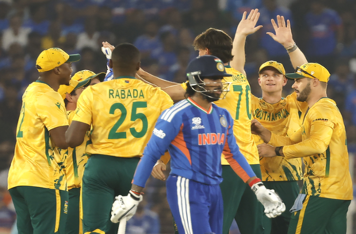 टी20 वर्ल्ड कप: दक्षिण अफ्रीका के खिलाफ भारत ने बनाया तीसरा न्यूनतम स्कोर, सेमीफाइनल की राह हुई मुश्किल