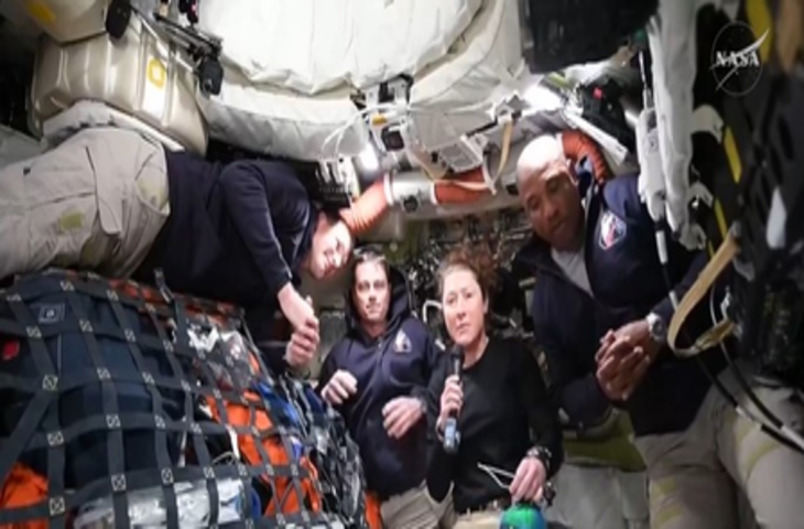 आर्टेमिस 2 में 'स्पेस प्लंबर' बनीं क्रिस्टीना कोच, जानें स्पेस में कैसे काम करता है टॉयलेट