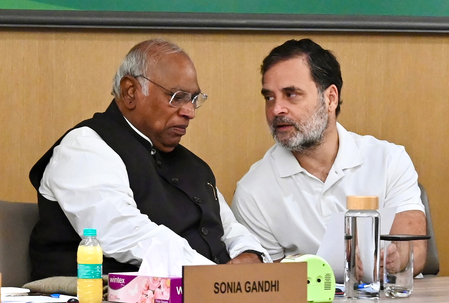 मल्लिकार्जुन खड़गे, राहुल गांधी सहित कई नेताओं ने रूपी सोरेन के निधन पर जताया शोक