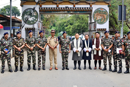 असम विधानसभा चुनावों से पहले एसएसबी महानिदेशक ने भूटान सीमा का किया दौरा