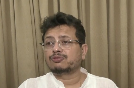 फुटबॉल चिह्न पर ऋतब्रत बनर्जी का तंज, साल्ट लेक स्टेडियम की मूर्ति का दिया हवाला, सौगत रॉय ने आदेश को बताया अस्थायी