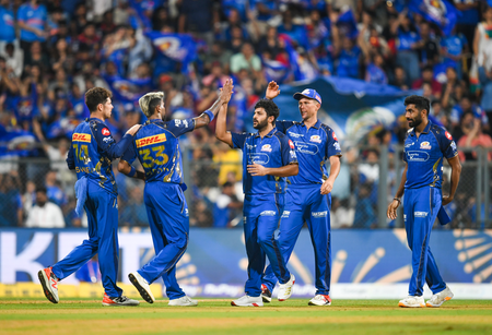 आईपीएल 2026: जीटी ने टॉस जीतकर गेंदबाजी चुनी, एमआई की टीम में 2 खिलाड़ियों का डेब्यू