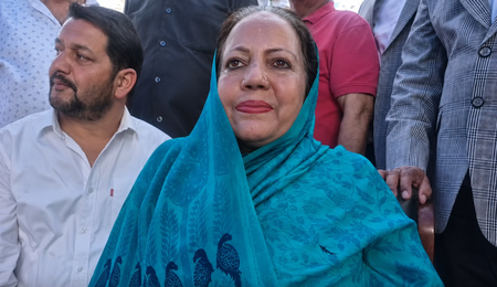 वीरभद्र सिंह की जयंती: प्रतिभा सिंह बोलीं- उनके सपनों को साकार करने का संकल्प