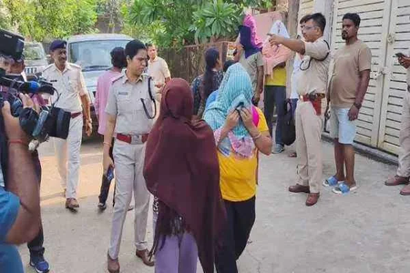 रांची के हरमू इलाके में सेक्स रैकेट की सूचना पर छापेमारी, छह युवक और दो युवतियां हिरासत में