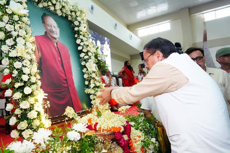 बी.सी. खंडूरी की तेरहवीं में उमड़ा जनसैलाब, नेताओं और संतों ने भी दी श्रद्धांजलि