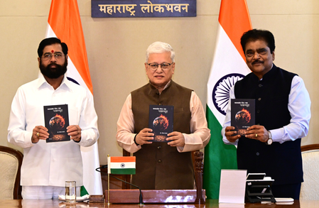 जलवायु परिवर्तन पर डॉ. दीपक सावंत की किताब का राज्यपाल जिष्णु देव वर्मा ने किया विमोचन
