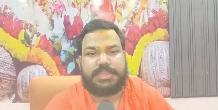 पीएम मोदी के सबसे लंबे कार्यकाल पर अयोध्या के संतों का अभिनंदन, कहा- 'सरकार ने हर क्षेत्र में किया विकास'