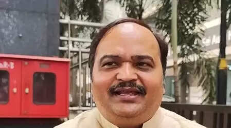 सरफराज, शमी और सिराज हैं तो रहमान की जरूरत नहीं है: आनंद दुबे