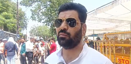 भोजशाला परिसर स्थित वाग्‍देवी मंदिर में सनातनियों ने उत्‍साह के साथ की पूजा, जताया शासन-प्रशासन का आभार