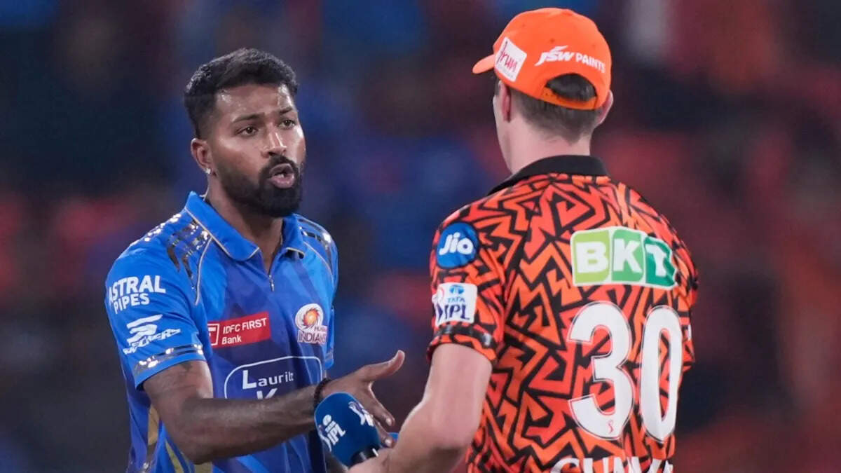 MI vs SRH Highlights: काली पट्टी बांधकर क्यों उतरीं हैदराबाद और मुंबई की टीमें, पहलगाम हमले पर क्या पैट कमिंस और हार्दिक पांड्या ने कही भावुक बातें