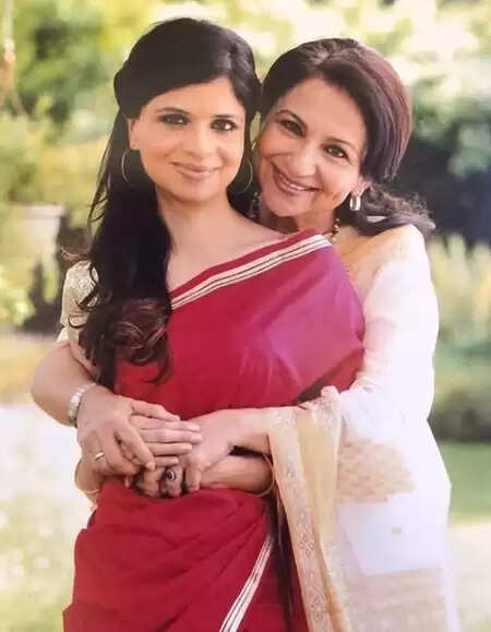 जैकी श्रॉफ, करीना कपूर और सबा पटौदी समेत कई सितारों ने शर्मिला टैगोर को दी जन्मदिन की शुभकामनाएं