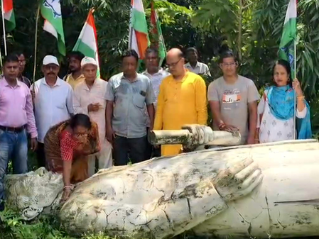 बंगाल: दुर्गापुर में नेहरू की प्रतिमा तोड़े जाने की कांग्रेस ने की निंदा, प्रदर्शन की चेतावनी