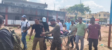 महाराष्ट्र में बाढ़ से कटे भामरागढ़ में तीन गंभीर मरीजों को हेलीकॉप्टर से पहुंचाया गया अस्पताल