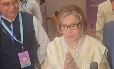 राज कपूर लाइफटाइम अचीवमेंट अवॉर्ड से सम्मानित हुए सलीम खान, पत्नी हेलेन ने जताया आभार