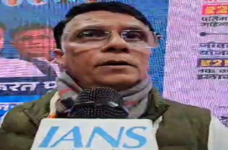 10 साल में दिल्ली के साथ सिर्फ 'फ्रॉड' हुआ : पवन खेड़ा