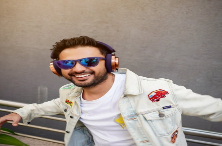 वत्सल सेठ ने एआई की मदद से लिखी अजय देवगन की फिल्म &lsquo;हैप्पी बर्थडे जोशी&rsquo; की स्क्रिप्ट