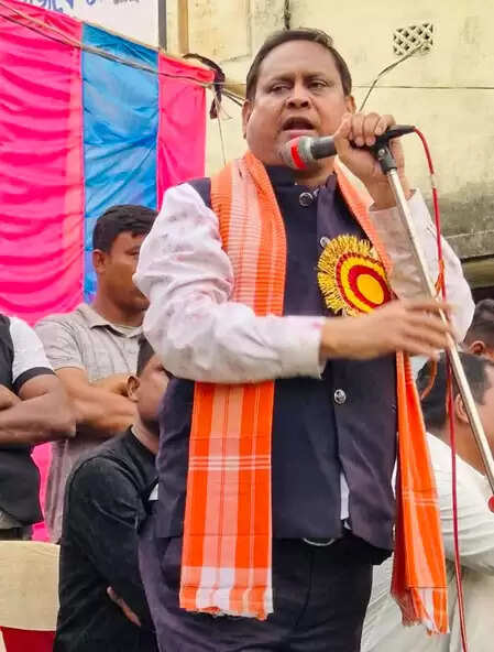 तृणमूल कांग्रेस से निलंबित विधायक हुमायूं कबीर नई पार्टी की करेंगे घोषणा