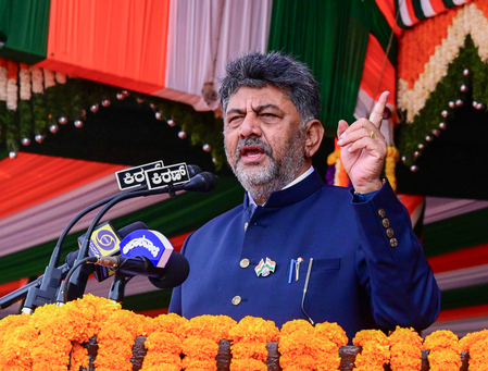'कर्नाटक के मामलों में दखल न दे तमिलनाडु', शिवकुमार का तमिलनाडु सीएम को जवाब