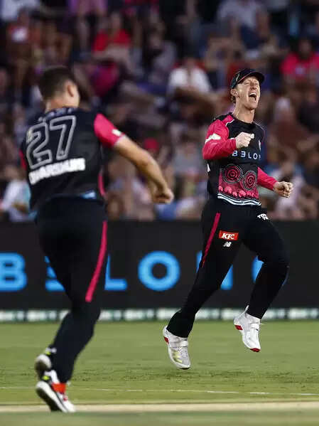 बीबीएल: लो स्कोरिंग मुकाबले में ब्रिस्बेन हीट पर सिडनी सिक्सर्स की रोमांचक जीत