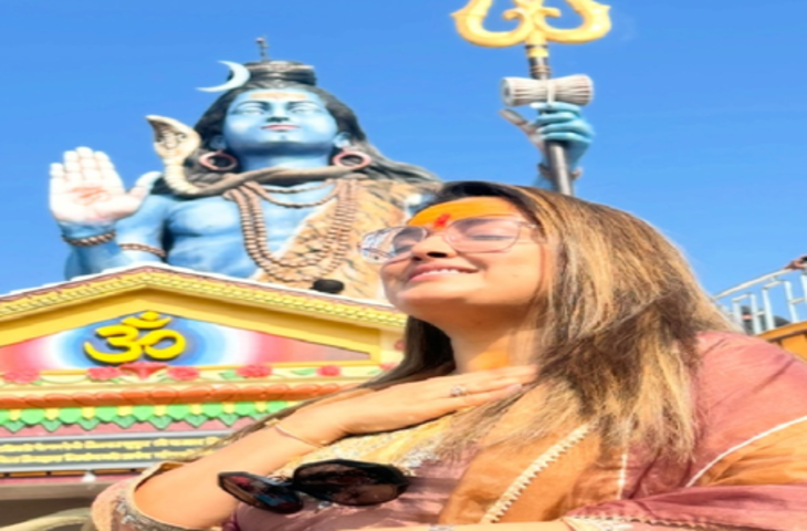 भोजपुरी सितारों ने किया नए साल का स्वागत, किसी ने मंदिर तो किसी ने फिल्म की रिलीज के साथ दी शुभकामनाएं