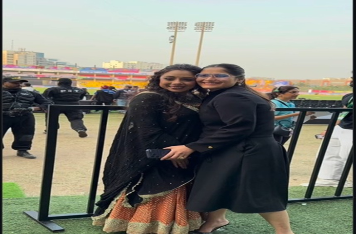 16 साल की उम्र में रूपाली गांगुली का हाथ नहीं छोड़ती थीं आरती सिंह, 20 साल बाद मिलीं तो याद आए पुराने दिन