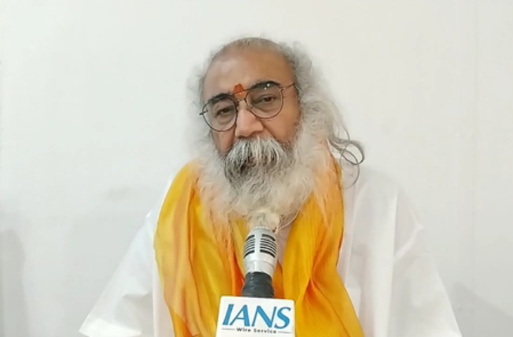 राहुल, अखिलेश और तेजस्वी से कहीं ज्यादा देश भक्त ओवैसी : आचार्य प्रमोद कृष्णम