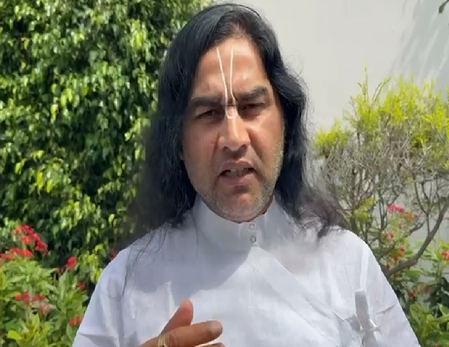 फरसा वाले बाबा की मौत के बाद देवकीनंदन महाराज ने बताया सनातन की हत्या