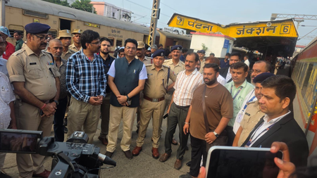 नेपाल में फंसे महाराष्ट्र के 106 तीर्थयात्री बिहार सरकार की पहल से सुरक्षित नागपुर रवाना